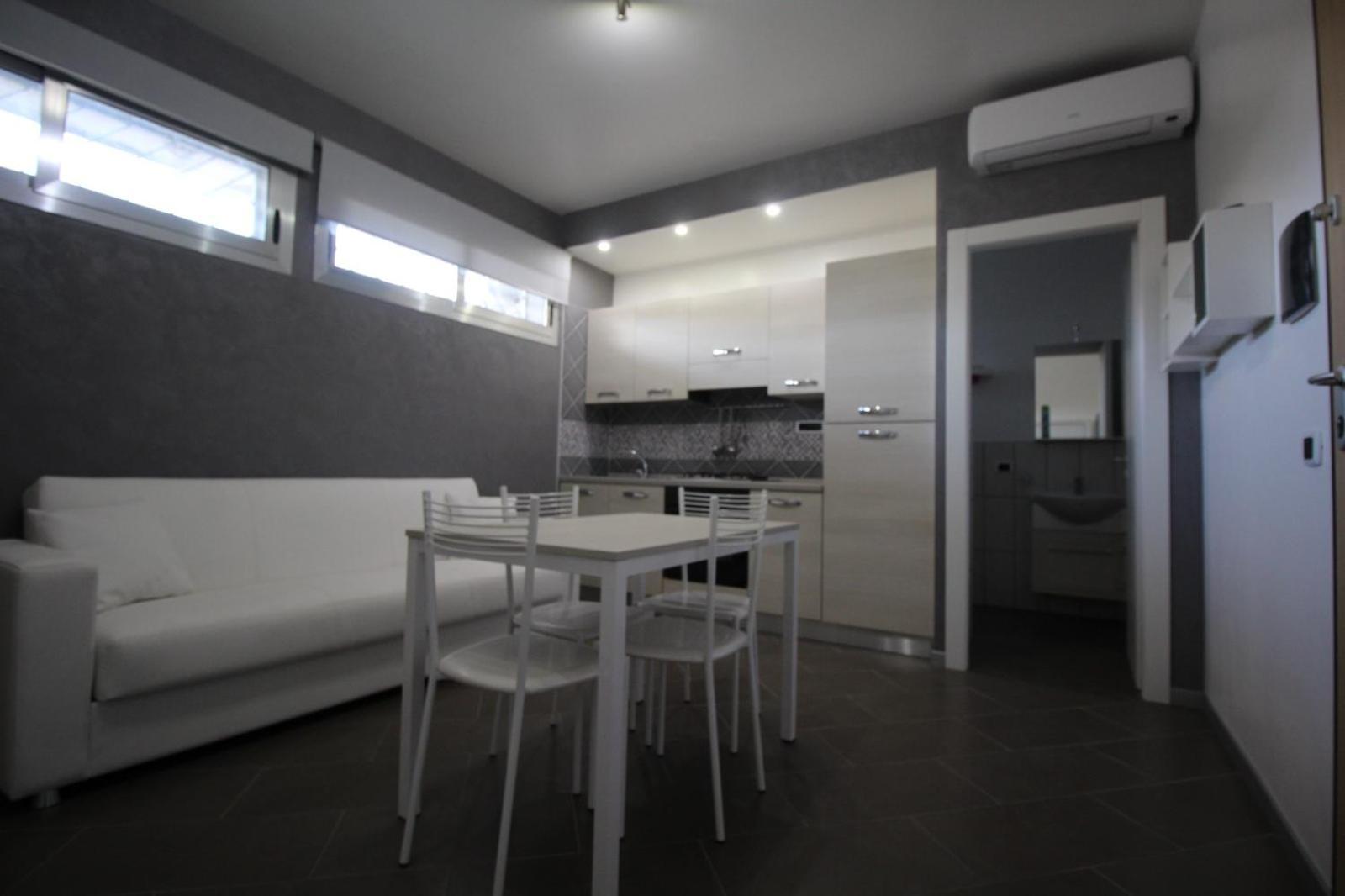 Beach Central Appartment Economy Тропея Экстерьер фото